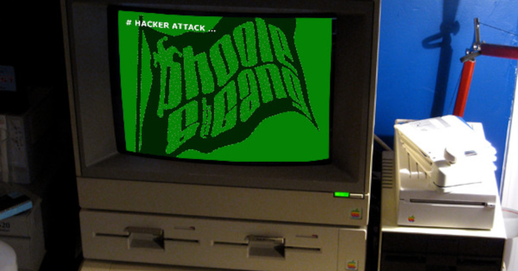 Computery Show! Phoole and the Gang 470